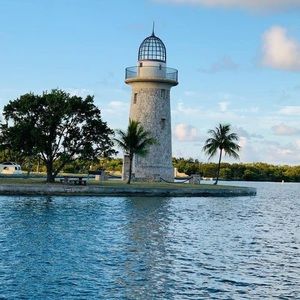 Meet your Posher, Mayelin